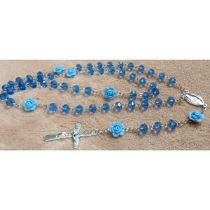 New Crystal Prayer Rosary Faceted Beads Blue Beaded Silvertone Crucifix Pendant